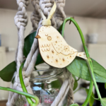 Dřevěná dekorace – Ptáček – Alexhandshop.cz